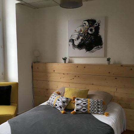 Hotel Restaurant Le Cheval Blanc Argentré-du-Plessis Екстериор снимка